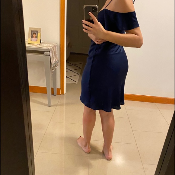 Satin dress in navy blue - Picture 6 of 10